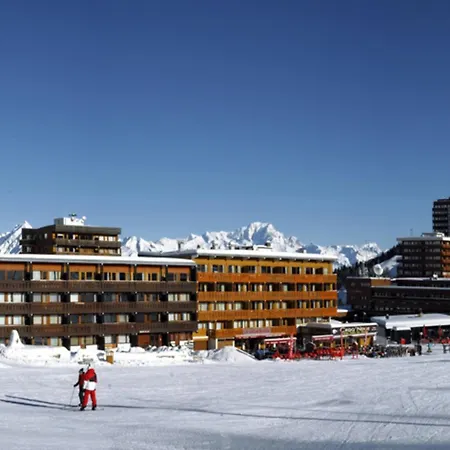 Renove Avec Balcon Et Wifi A Plagne Centre